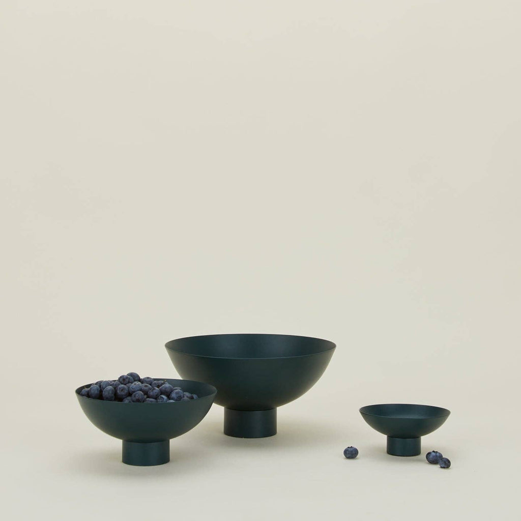 Essential Footed Bowl in Peacock - Nested