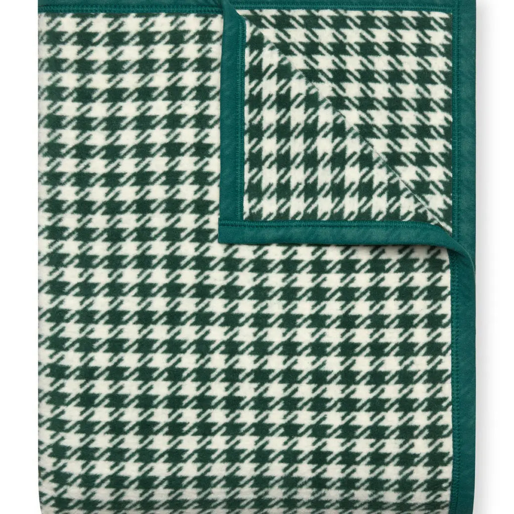 Houndstooth Evergreen Blanket - Nested