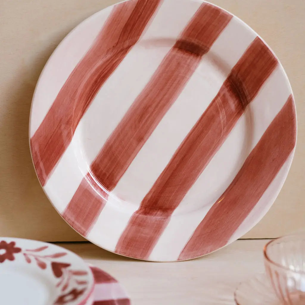 Ceramic Dinner Plate with Stripes - Nested