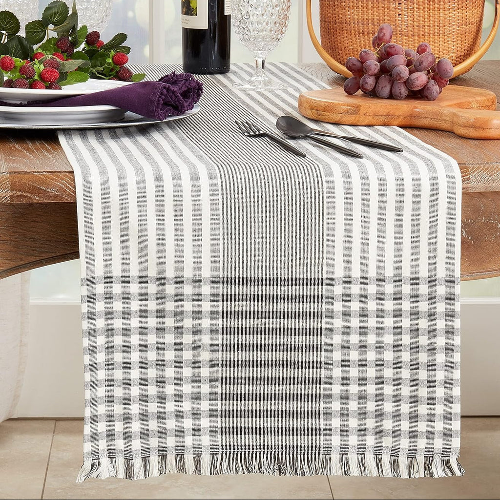 B/W Stripe Design Table Runner - Nested Design