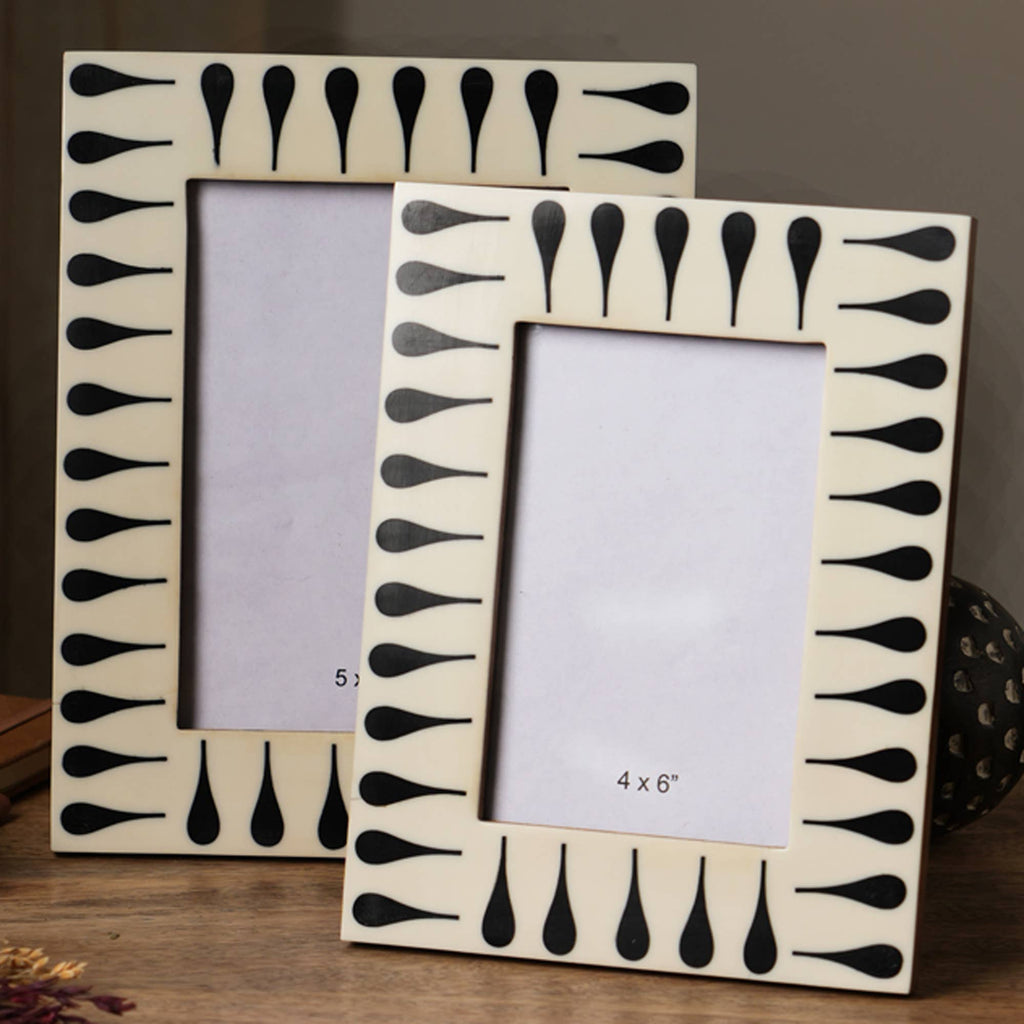 Black & White Photo Frame 4 x 6 - Nested