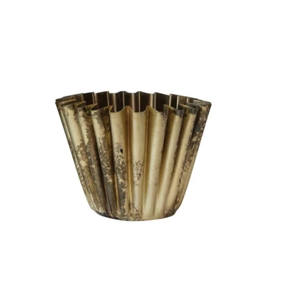 Fluted Metal Planter - NESTED