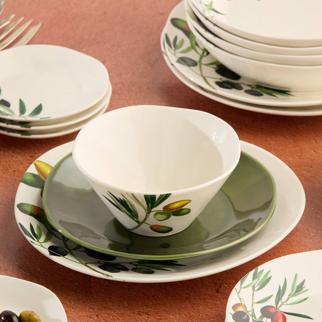 Verde Dinner Plate Pairs with Olivia - Nested Designs